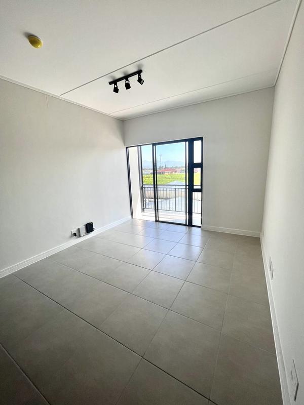 To Let 1 Bedroom Property for Rent in Somerset West Western Cape